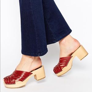 Swedish Hasbseens Karin Braided Clogs